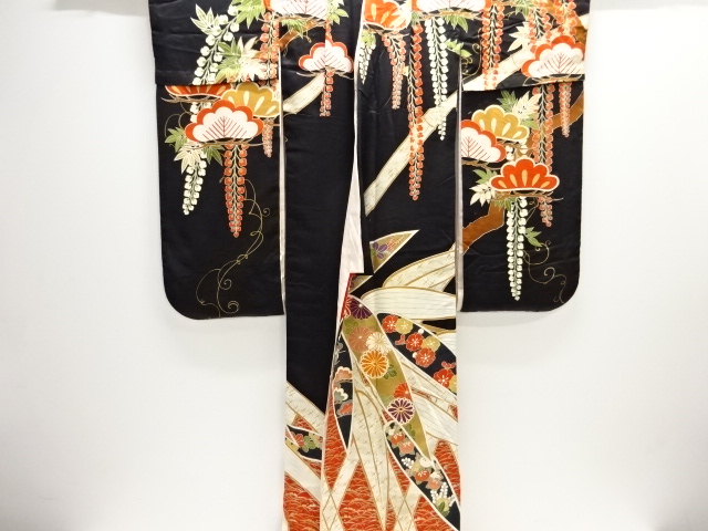  アンティーク　作家物　松竹梅に鶴模様刺繍掛下・中着セット